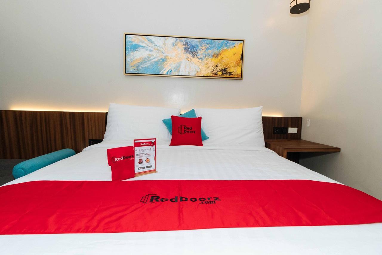 Reddoorz Premium Near Ust Hospital Hotel Manila Exterior photo
